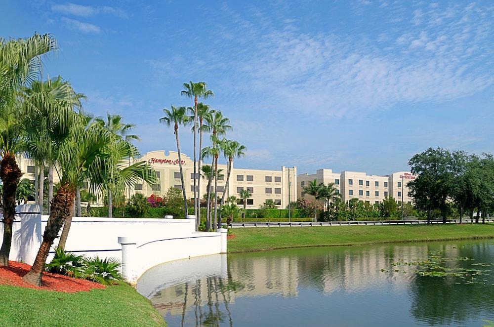 Hampton Inn West Palm Beach Central Airport Экстерьер фото