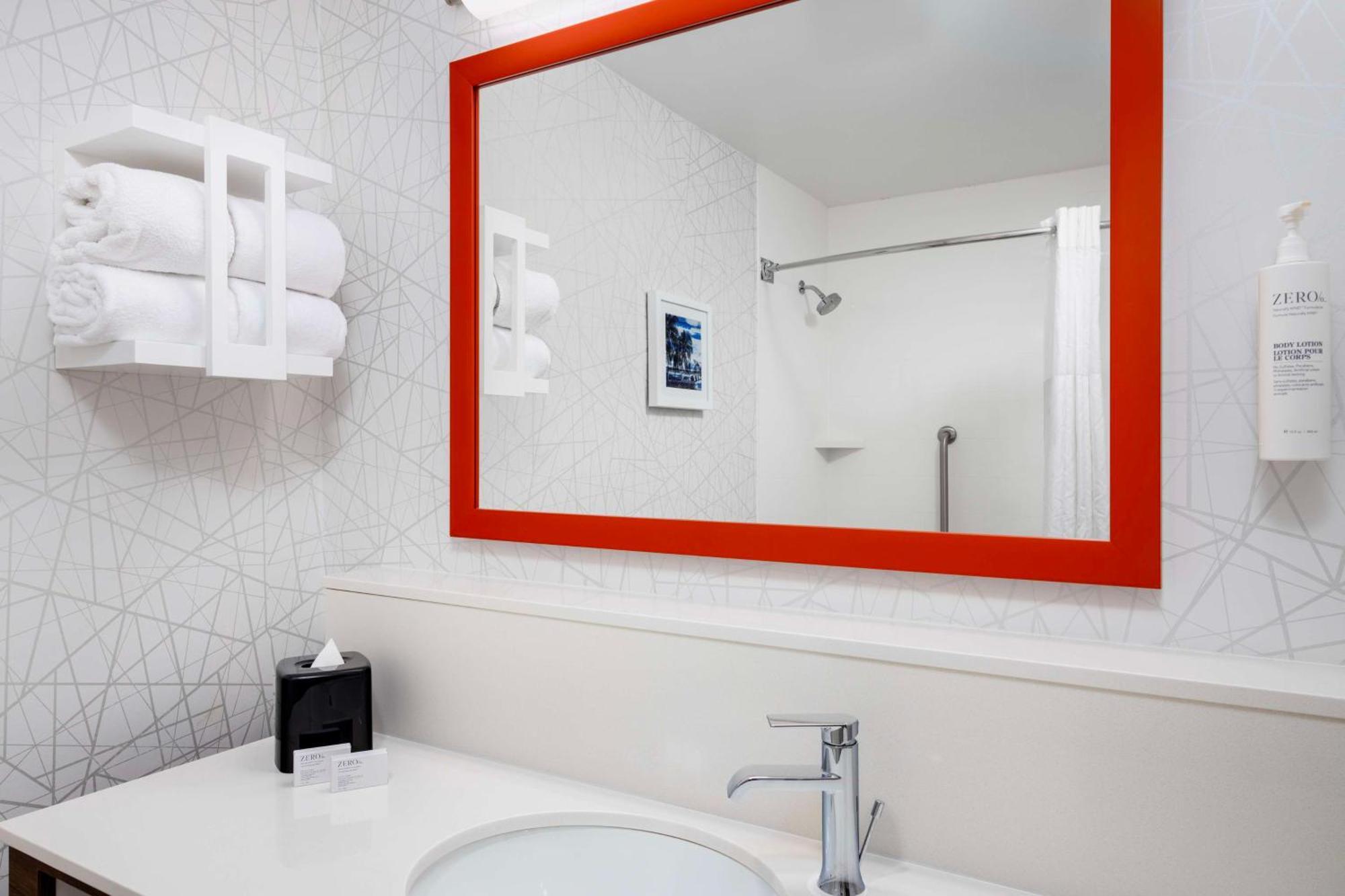 Hampton Inn West Palm Beach Central Airport Экстерьер фото
