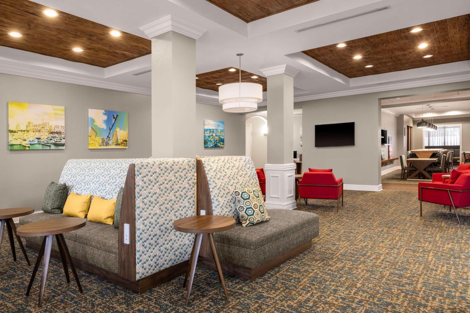 Hampton Inn West Palm Beach Central Airport Экстерьер фото