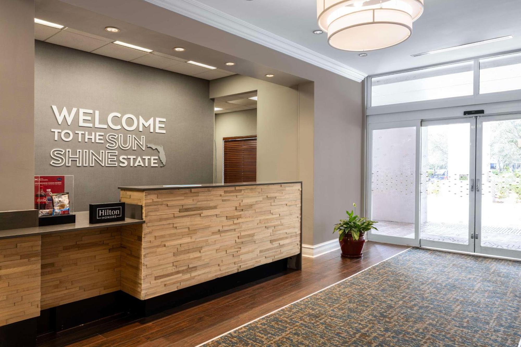 Hampton Inn West Palm Beach Central Airport Экстерьер фото