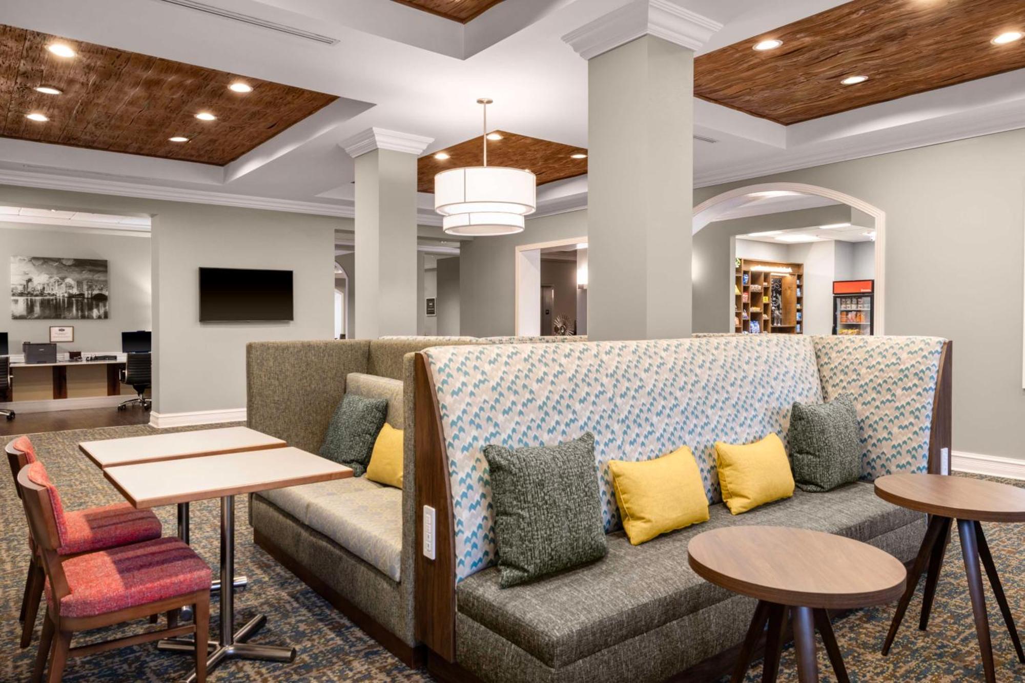 Hampton Inn West Palm Beach Central Airport Экстерьер фото
