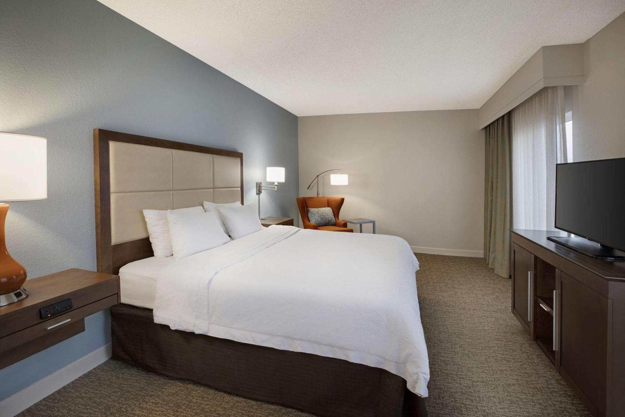 Hampton Inn West Palm Beach Central Airport Экстерьер фото