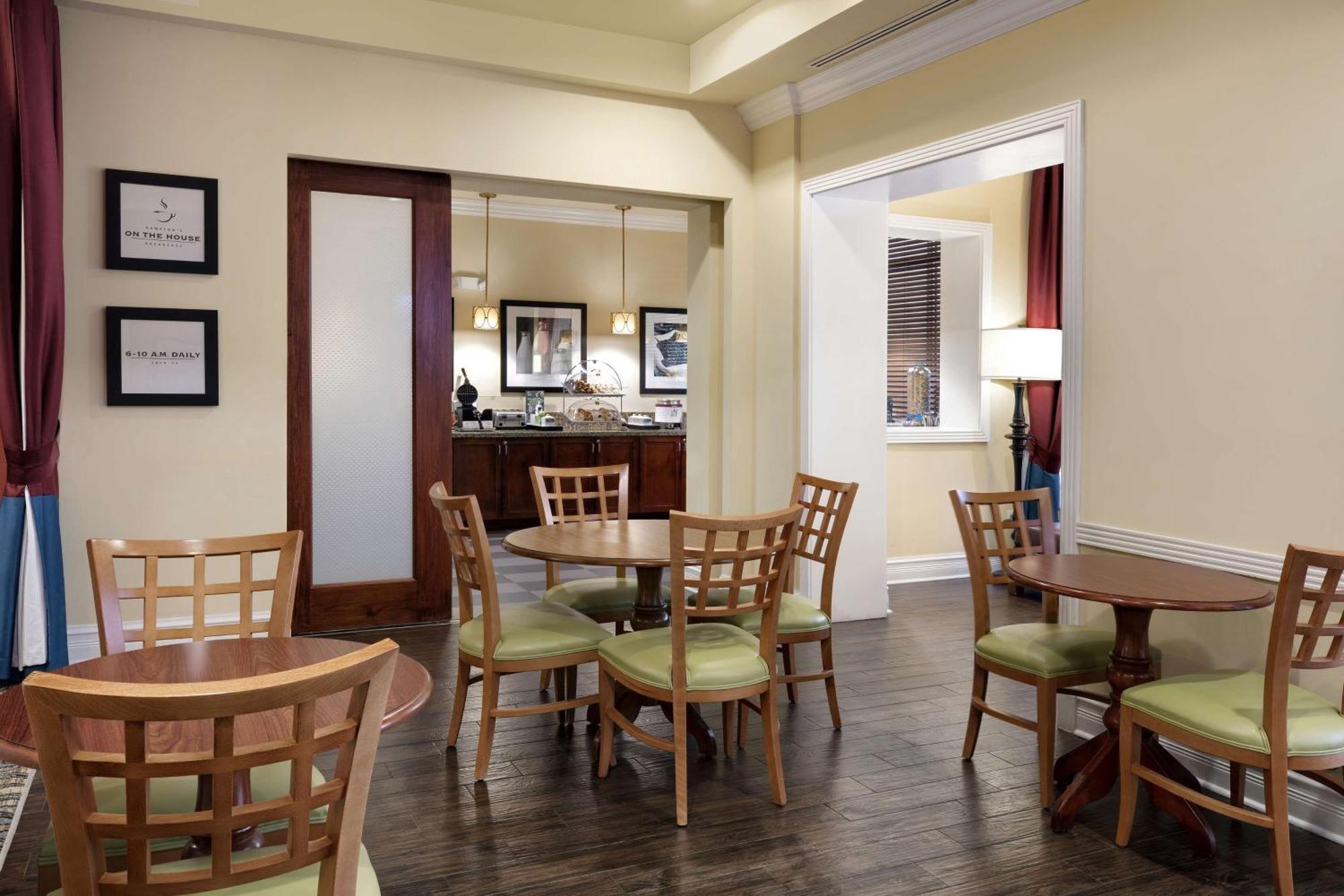 Hampton Inn West Palm Beach Central Airport Экстерьер фото